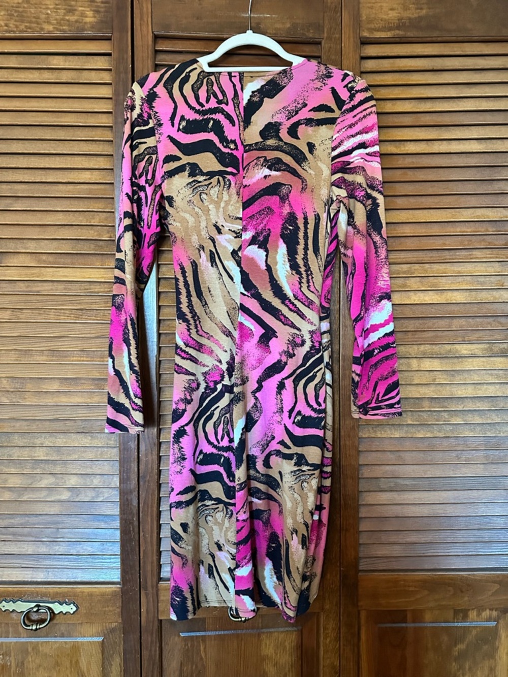 Caché faux wrap ruched long sleeve animal print pink and tan dress - Picture 6 of 8